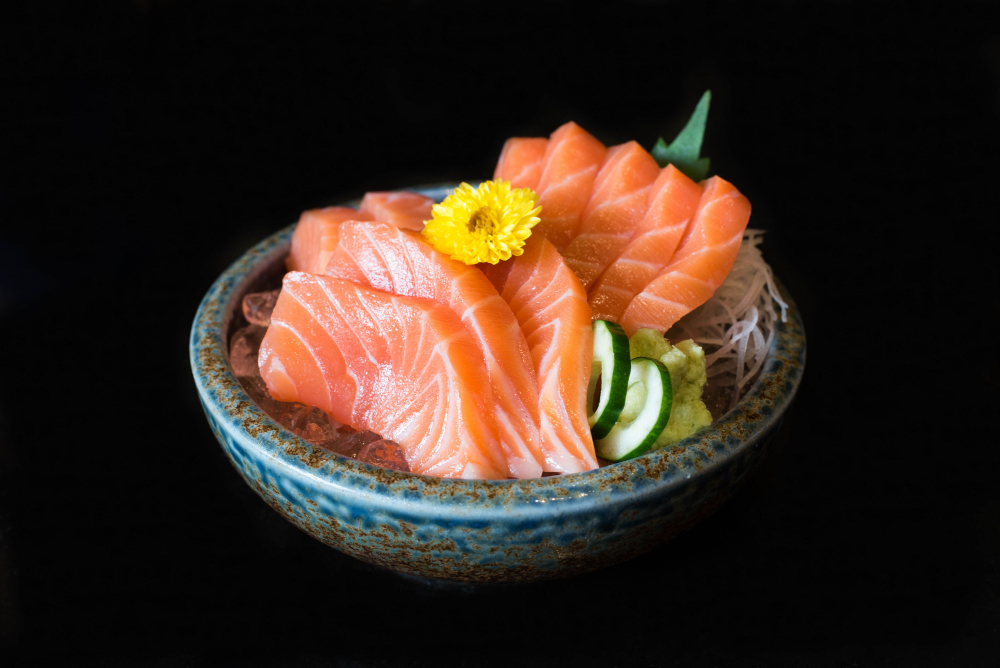 sashimi z łososia